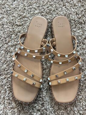 EUC! A New Day Tan Studded Multi-Strap Slide Sandals Size 10
